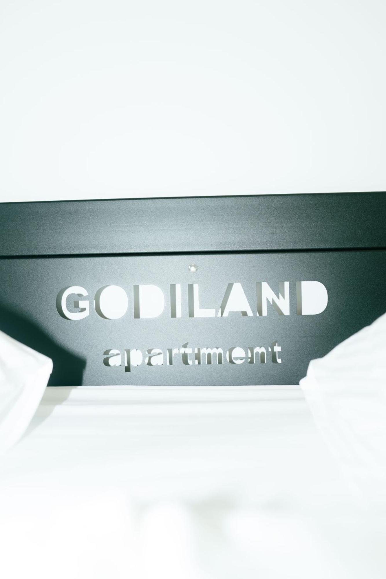 Апартаменти Godiland *