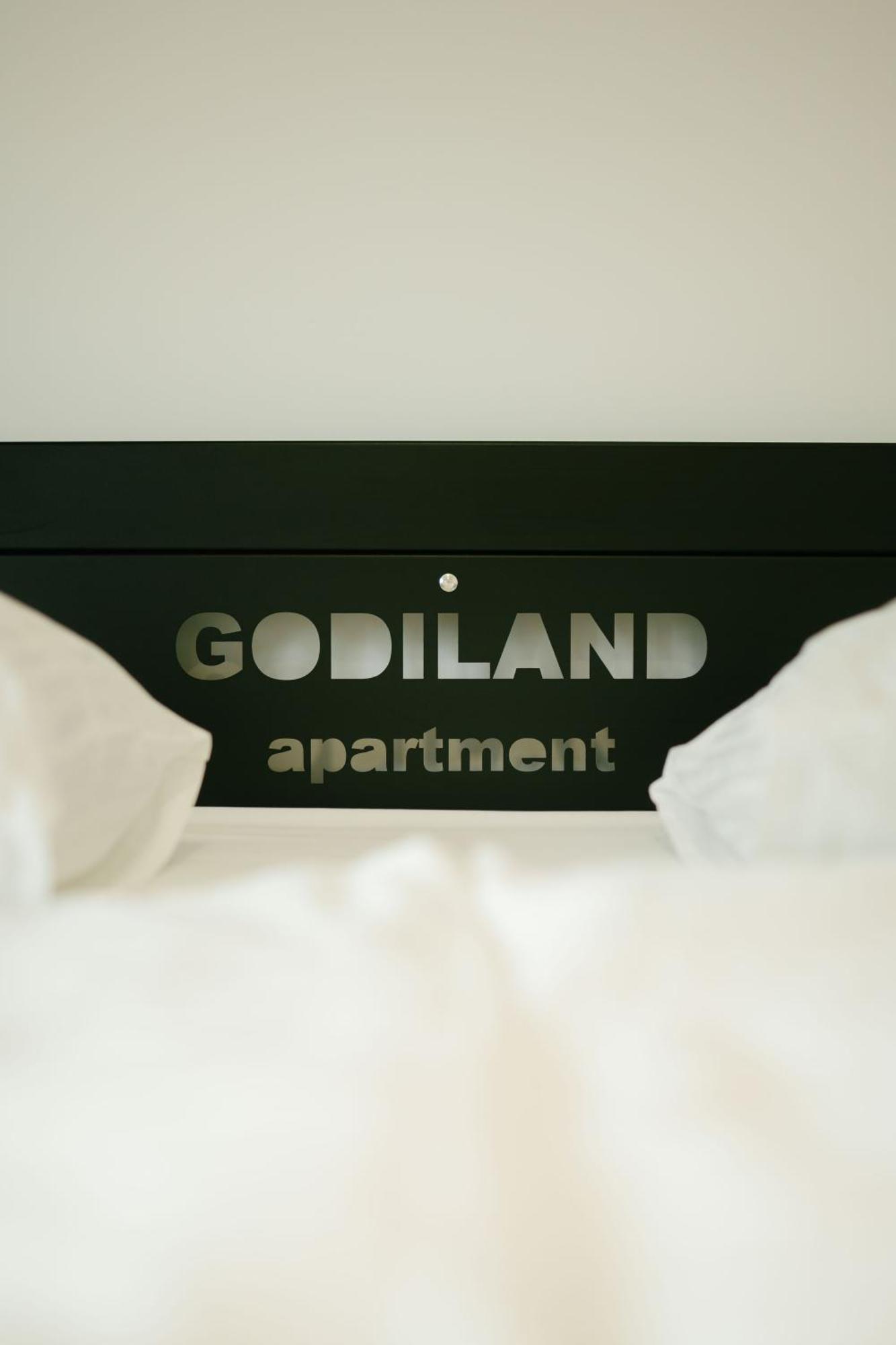 Godiland Прага